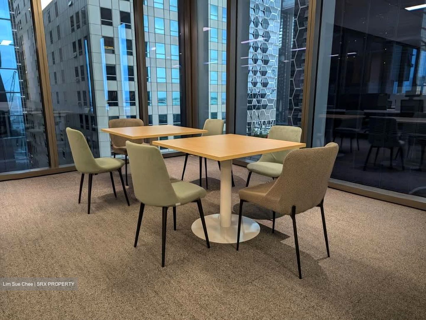 Oue Downtown (D1), Office #526775781